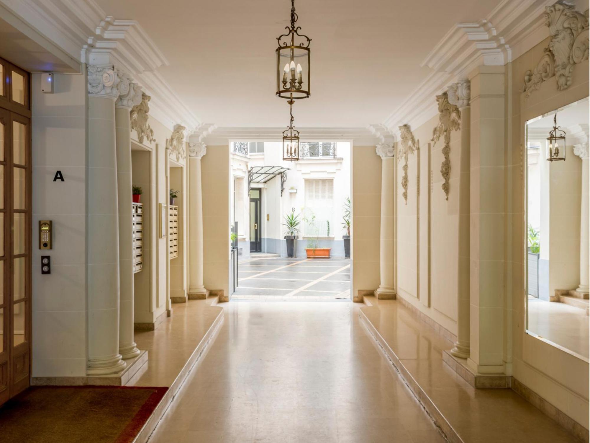 Cozy Apartment - Champs Elysees - Wagram París Exterior foto